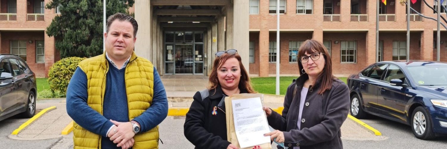 L'Ajuntament mostra el seu suport a la reivindicació de l'IES Joan Fuster