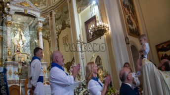 ofrenda flores y frutos V. Lluch2023
