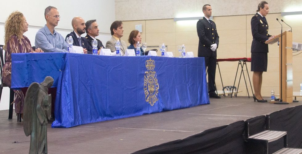 policia nacional , Angeles Custodios
