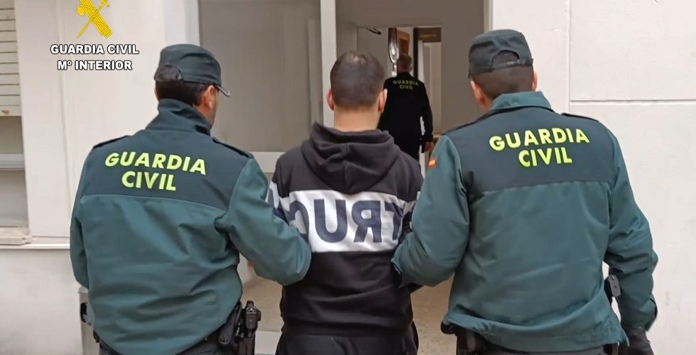 La Guardia Civil acaba con una organizació criminal