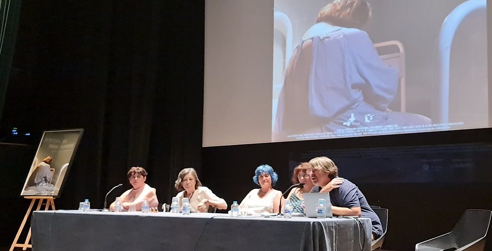 Estrena de la película, Buscant el meu propi nom, rodada a Alzira.